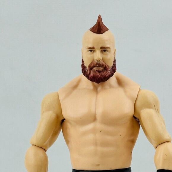 WWE Sheamus 2017 Basic Series 89 Wrestling Figure - Picture 2 of 5